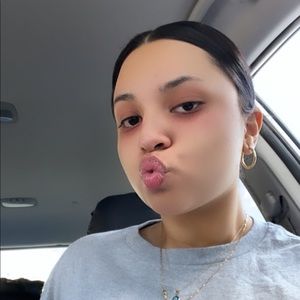 Meet your Posher, Destiny